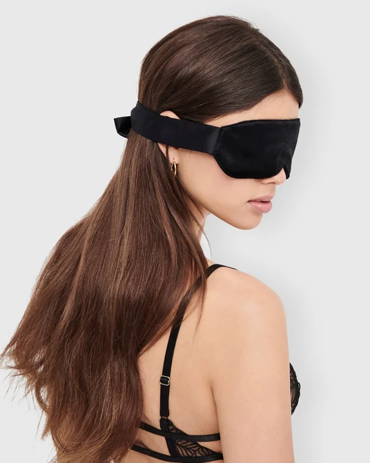 Lingerie accessories