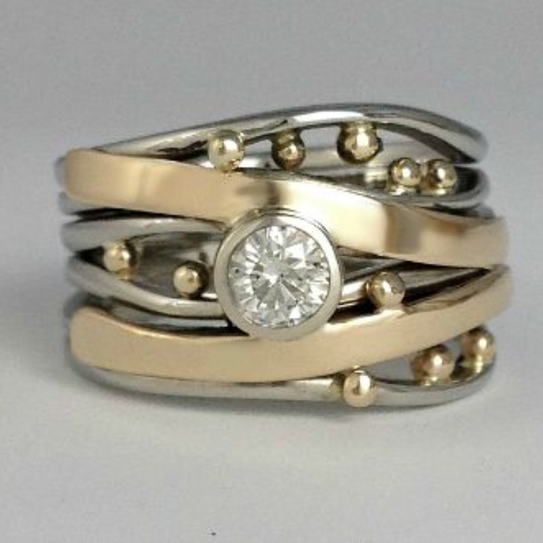 Royal - Vintage Gold Coloured Zirkonia Ring