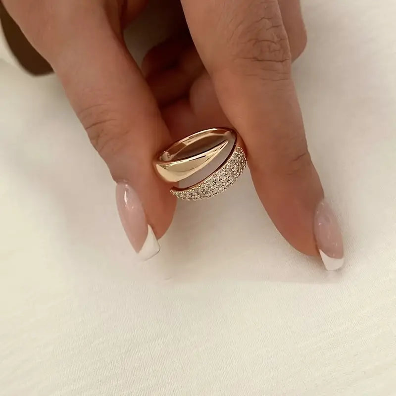 Cleo - Elegant Designer Ring