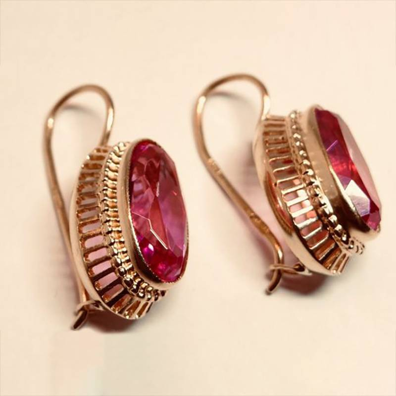 Rubia - Red Crystal Earrings
