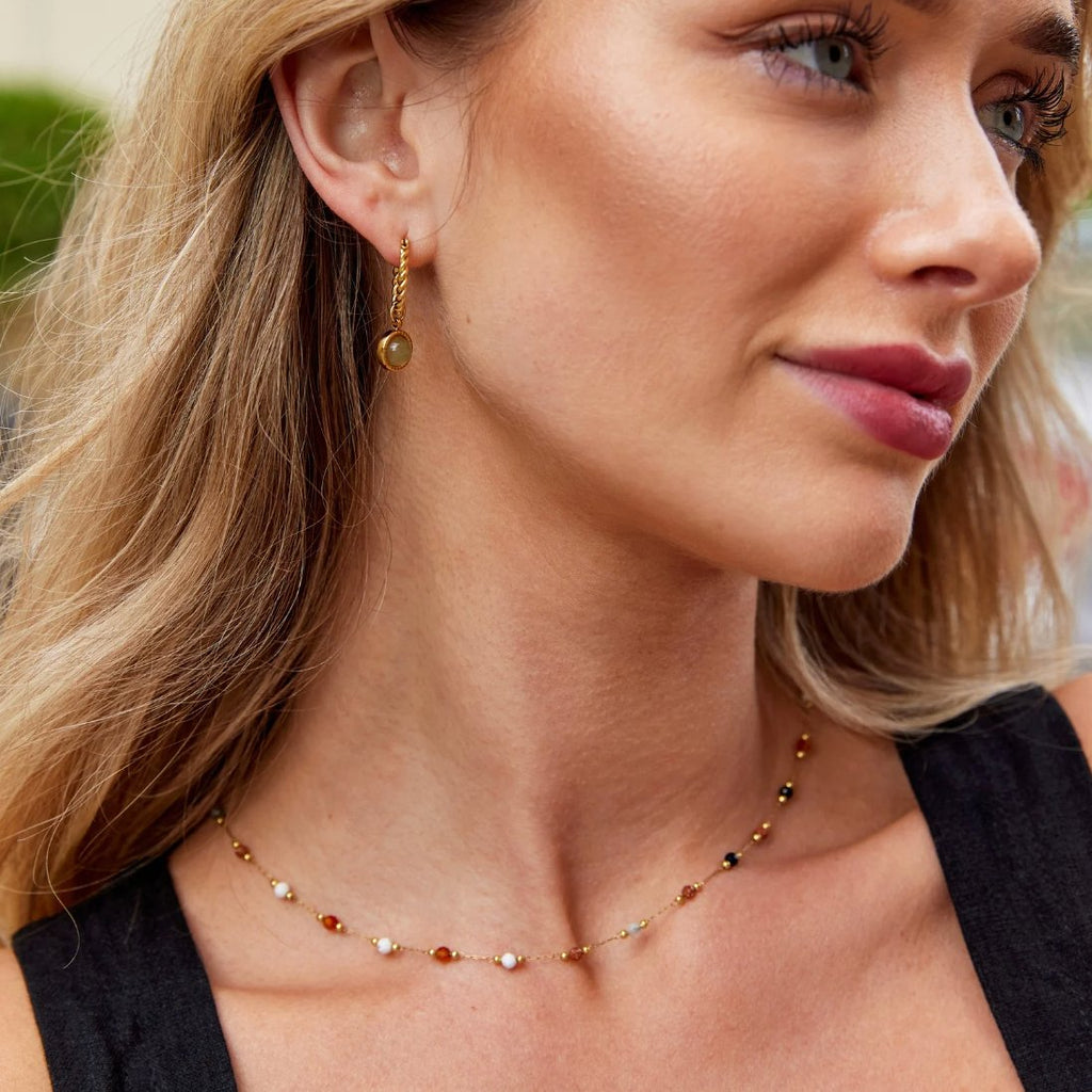 Lybi - Elegant Minimalistic Necklace
