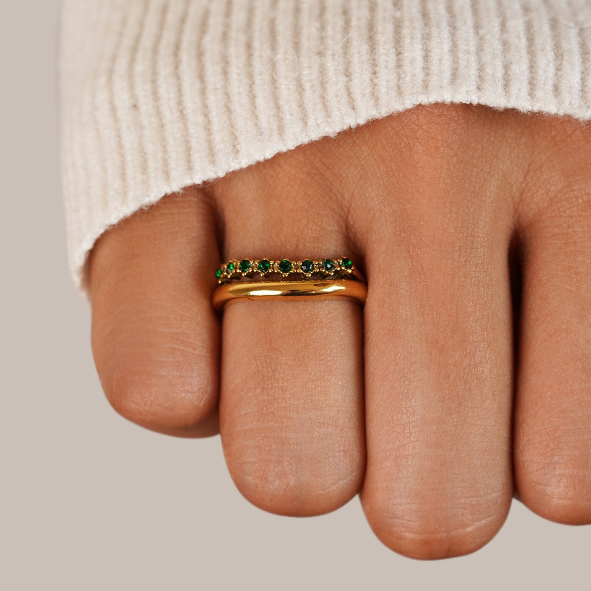 Mary - Emerald Green Layered Ring